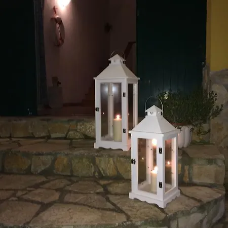 Lu Villa *